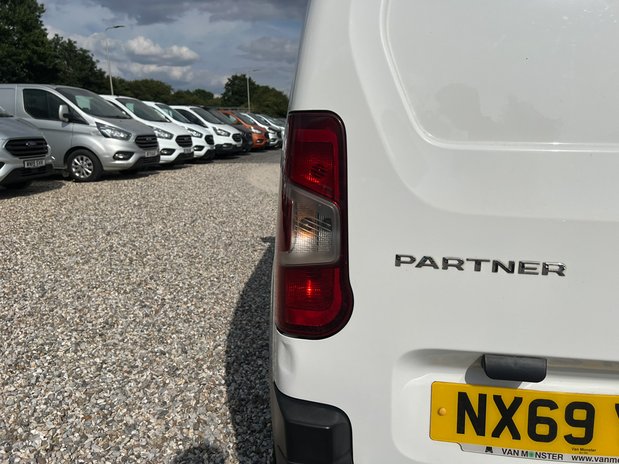 Peugeot Partner SWB (SOLD) L1H1 Low Roof Professional Air Con Sensors Cam EURO 6 NO VAT 24