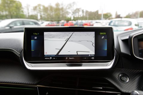 Peugeot 208 GT PREMIUM 26