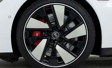 Audi RS E-Tron GT Carbon Vorsprung 8