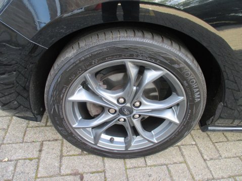 Ford Focus 1.0T EcoBoost ST-Line Euro 6 (s/s) 5dr 11