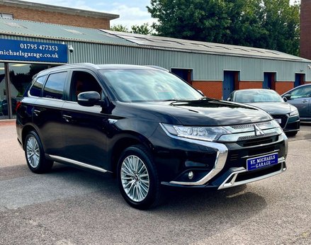 Mitsubishi Outlander 2.4 Outlander Dynamic PHEV CVT 4WD 5dr 4