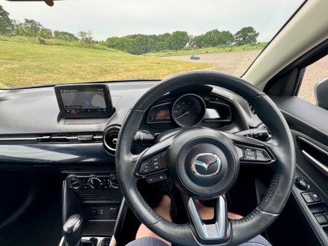 Mazda 2 SE-L NAV 20