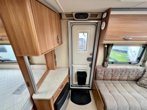 Swift Challenger 570 20