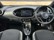 Toyota Aygo X VVT-I EDGE 10