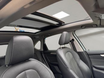 BMW 2 Series 2.0 220d Luxury Auto Euro 6 (s/s) 5dr