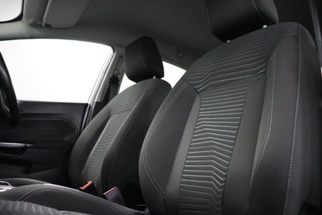 Ford Fiesta ZETEC 35