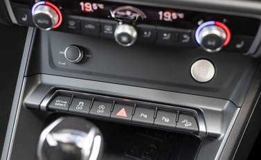 Audi Q3 TFSI 40 Quattro S Line Vorsprung 21