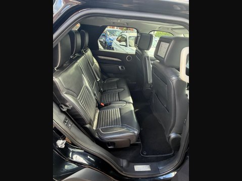 Land Rover Discovery 3.0 TD V6 First Edition SUV 5dr Diesel Auto 4WD Euro 6 (s/s) (258 ps) 15