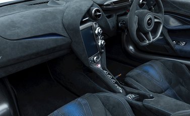 McLaren 765LT Spider 21