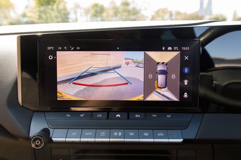 Vauxhall Astra ULTIMATE PHEV 29