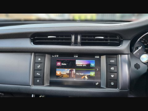 Jaguar XF R-SPORT 22