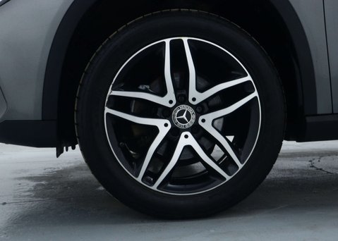Mercedes-Benz GLA 1.6 GLA180 Urban Edition SUV 5dr Petrol 7G-DCT Euro 6 (s/s) (122 ps) 16