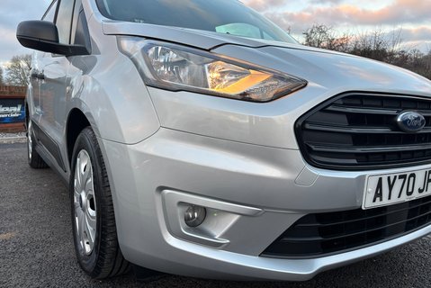 Ford Transit Connect 200 L1 Trend 100 ps Tdci Panel Van - Air Con / Sat Nav / Camera 24