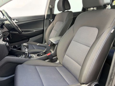 Hyundai TUCSON 2.0 Tucson SE Nav Blue Drive 2WD CRDi 5dr 54