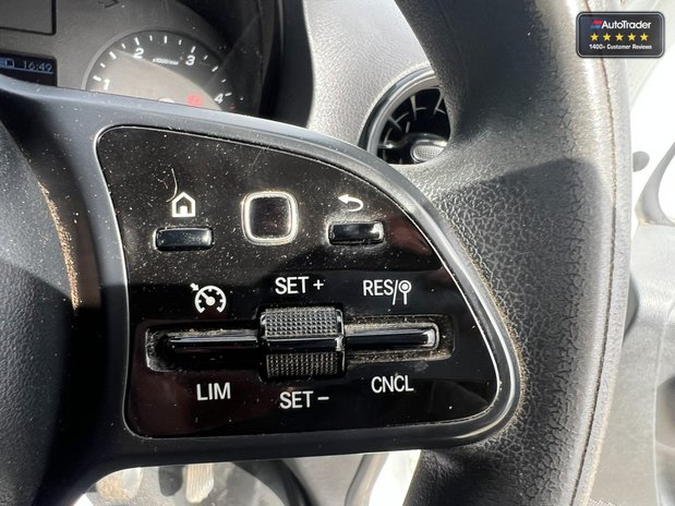 Mercedes-Benz Sprinter MWB L2H3 High Roof CDi FWD Cruise Control EURO 6 NO VAT 37
