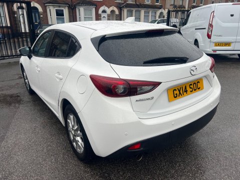 Mazda 3 2.0 SKYACTIV-G SE-L Nav Auto Euro 5 (s/s) 5dr 3