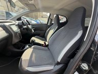 Toyota Aygo VVT-I X-PRESS 13