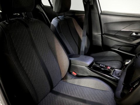 Peugeot 2008 1.2 PureTech Allure SUV 5dr Petrol Manual Euro 6 (s/s) (130 ps) Air Con - A 11