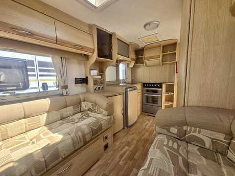 Coachman Pastiche 470 10