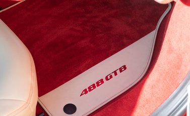 Ferrari 488 GTB 17