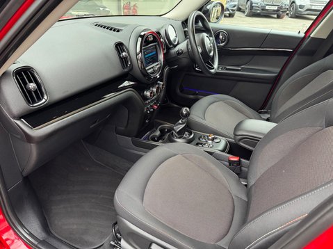 Mini Countryman COOPER D CLASSIC 38