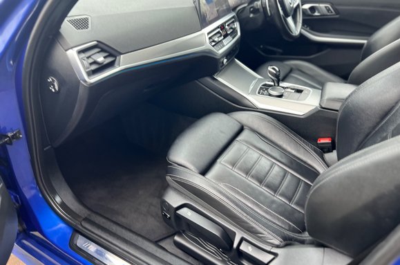 BMW 3 Series 330E M SPORT 34