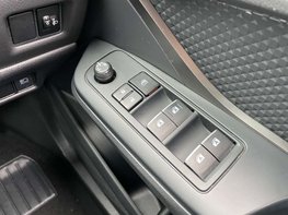 Toyota C-HR 1.8 C-HR Icon HEV CVT 5dr 51