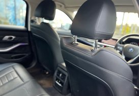 BMW 3 Series 318D SPORT 17