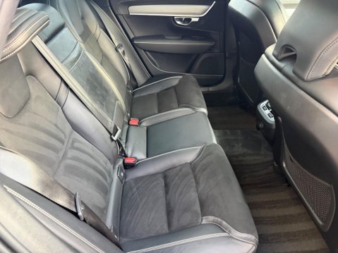 Volvo V90 2.0 B5 MHEV R-Design Auto Euro 6 (s/s) 5dr 36