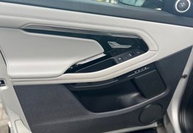Land Rover Range Rover Evoque FIRST EDITION MHEV AUTO PAN ROOF 32
