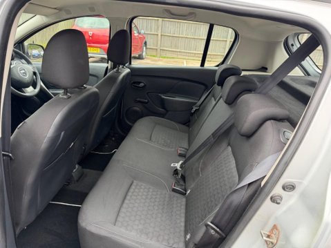 Dacia Sandero 1.5 dCi Laureate Euro 5 5dr 44