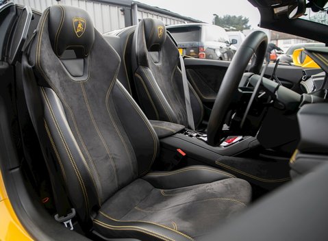 Lamborghini Huracan Spyder LP610-4 14