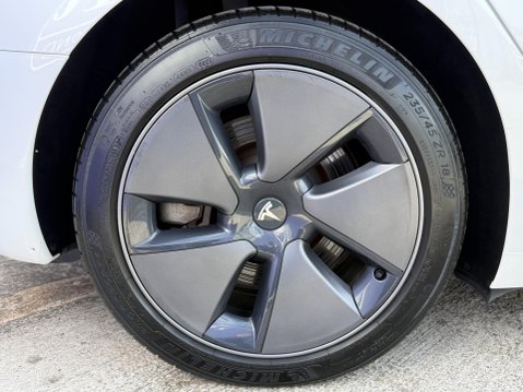 Tesla Model 3 Saloon 4dr Electric Auto RWD (241 bhp) 15