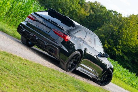 Audi RS6 Carbon Black Urban 16