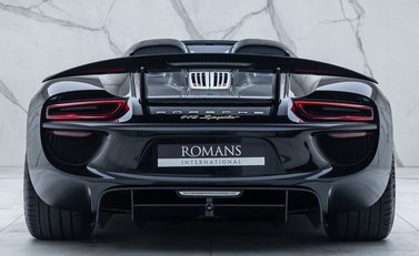 Porsche 918 Spyder 5