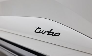 Porsche Macan Turbo Electric 38