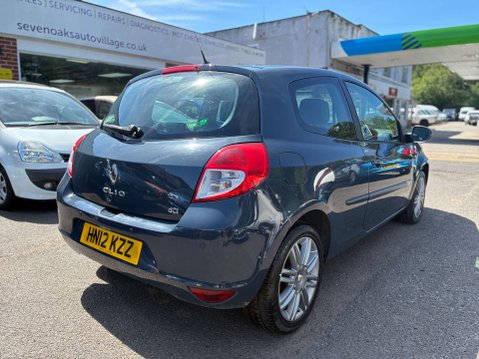 Renault Clio 1.5 dCi Dynamique TomTom Hatchback 3dr Diesel Manual Euro 5 (88 ps) 4