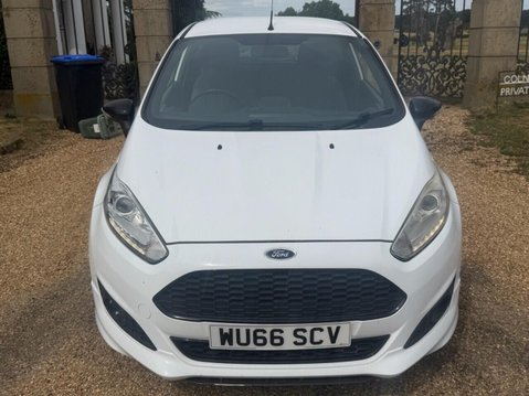 Ford Fiesta 1.0T EcoBoost ST-Line Hatchback 3dr Petrol Manual Euro 6 (s/s) (125 ps) LOW 25