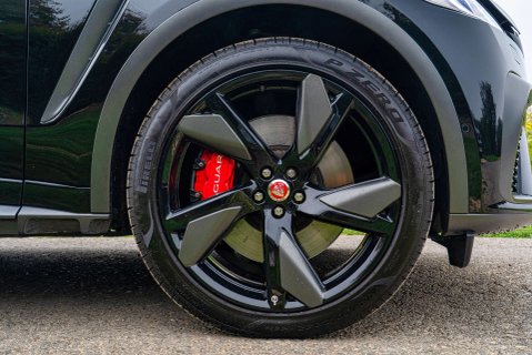 Jaguar F-Pace 5.0 SVR 6