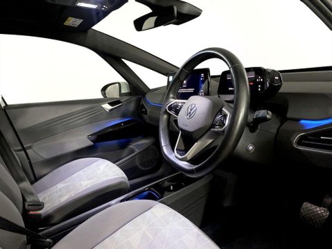 Volkswagen ID.3 Pro Performance 58kWh Life Hatchback 5dr Electric Auto (204 ps) Air Con - A 12