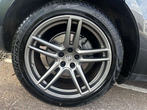 Porsche Macan 3.0 Macan S Semi-Auto 4WD 5dr 11