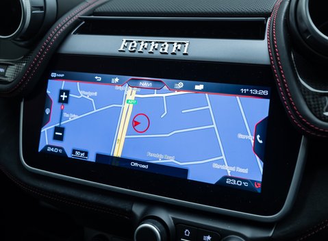 Ferrari GTC4 Lusso T 22