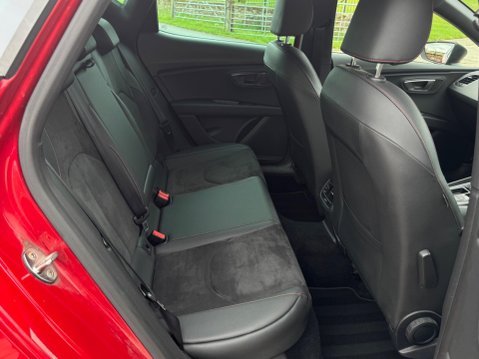 SEAT Leon 1.5 TSI EVO FR Black Edition Euro 6 (s/s) 5dr 22