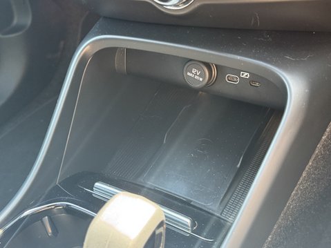 Volvo XC40 Recharge 69kWh Ultimate SUV 5dr Electric Auto (231 ps) 26