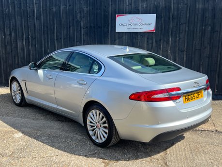 Jaguar XF D LUXURY 5
