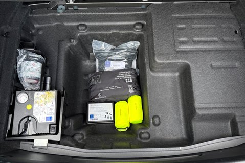 Mercedes-Benz C Class C250 D AMG LINE PREMIUM - 10 SERVICES - 2 OWNERS - LIGHT INTERIOR 55