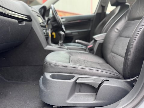 Skoda Octavia 1.8 TSI Laurin & Klement Estate 5dr Petrol Manual Euro 5 (160 ps) 40