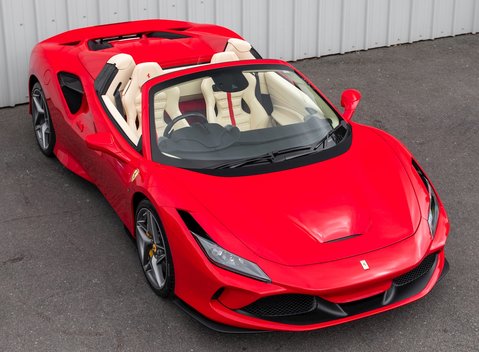 Ferrari F8 Tributo Spider 8