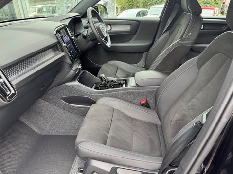 Volvo XC40 B4 PLUS 30