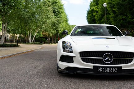 Mercedes-Benz SLS Black Series 11